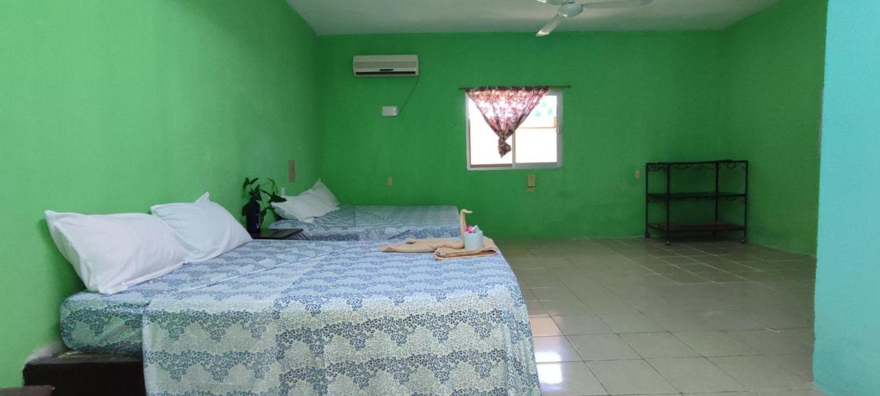 Villas Del Carmen Hostal Palenque Esterno foto